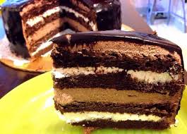 Secret recipe memperoleh semula status halal oleh jabatan kemajuan islam malaysia (jakim) selepas kerja pengubahsuaian dan pembangunan komprehensif kilang induk di taman mayang dan kilang baru di kota damansara, di sini, selesai. Secret Recipe Cake Halal