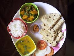 Nidhi Tiffin Service Provides You Homemade Food In Mira Road We Also Deliver The Food To Your Office Or Home Across Mumbai Food Homemade Recipes Food To Make