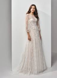 Tipps fürs trachten outfit … Hochgeschlossenes Brautkleid Mit Armeln Aus Spitze Von Beautiful Bridal Modell Bt19 18 Heiraten Mit Braut De