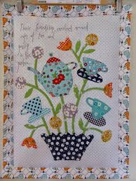 Block 2 For Gossip In The Garden Quilt By Wheels On The Warrandyte Bus Pattern By Anni Downs Of Hatched Patched Qu Applique Quilting Quilts Quilt Patterns