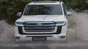 The toyota landcruiser 300 series will be around $7000 more expensive when it debuts in september 2021, as the japanese giant recoups development costs for the new tnga platform more details of the land cruiser 300 series have been revealed in japan. Eunsrwrnyos3xm