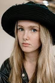 Phoebe Blank's Instagram, Twitter & Facebook