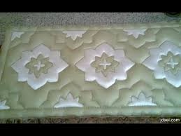 طريقة خياطة لحيفة التي توضع فوق السداري الجزء الاول Tarikat Khiyatat L7of Partie 1 Youtube Fabric Flowers Projects To Try Fabric