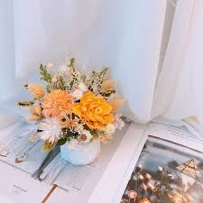 3 個讚 0 則留言 instagram 上的gaia des fleurs 蓋婭花藝 gaiadesfleurs 天氣太熱 來點涼快俏皮的顏色 花材 索拉康乃馨索拉大理花加那利羊齒 table