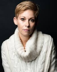 Dena Meeder Portraits for personal branding and headshots