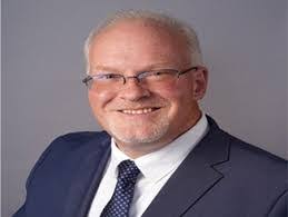 Dennis Bulger's Instagram, Twitter & Facebook