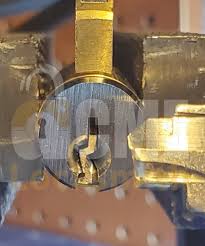 A key on my laptop keyboard fell off. 5 Easy Ways To Remove A Broken Key From A Lock