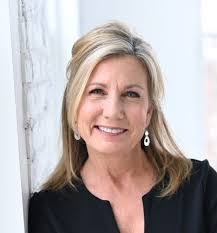 Lori Graff's Instagram, Twitter & Facebook