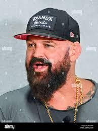 Kevin Tait's Instagram, Twitter & Facebook