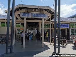 Penumpang yang menaiki feri turut boleh meletakkan kenderaan sendiri di parking lot yang disediakan. Percutian 3 Hari 2 Malam Di Pulau Pangkor Beserta Dengan Itinerary