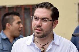 Cálix, su parentela política con JOH y la infiltración conservadora en el  partido Libre