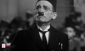 منذ عام 1920 ت قدم الاقتصادي المصري محمد طلعت حرب باشا بفكرة إنشاء بنك ذو رسالة وقام بتنفيذ هذه الفكرة وتقديمها للمجتمع المصري بأسره. Ù…Ø­Ù…Ø¯ ÙƒÙ…Ø§Ù„ Ø§Ù„Ù…ØµØ±ÙŠ Ø´Ø±ÙÙ†Ø·Ø­ Ø§Ù„Ø³ÙŠÙ†Ù…Ø§ Ø§Ù„Ø°ÙŠ Ø§ÙƒØªØ´Ù Ø¬ÙŠØ±Ø§Ù†Ù‡ ÙˆÙØ§ØªÙ‡ Ø¨Ø§Ù„ØµØ¯ÙØ© ÙˆÙŠÙƒÙŠ Ù…ØµØ±
