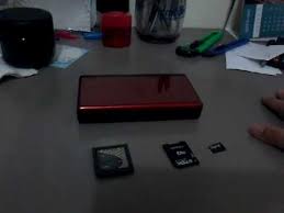 In particular, the lower body is a touch screen, allowing players to perform actions by touching directly or using stylus. Como Descargar Juegos Para Tu Nintendo Ds Youtube