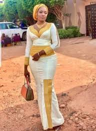 Renoir was born in the montmartre district of paris, france. 240 Idees De Bazin Mode Africaine Tenue Africaine Robe Africaine