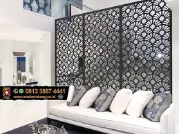 Sekat ruangan sederhana rangka kayu. 0812 3887 4441 Jual Partisi Ruangan Plat Ornamen Murah