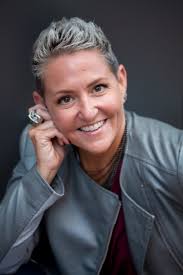 Episode 14: Hiring Your First Virtual Assistant with Sara Wiles -