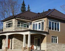 Prestige Metal Roof By Vicwest Shown In Dark Brown Www Vicwest Com Available Through Yorkton Building Sup House Paint Exterior Brown Roof Bungalow House Plans