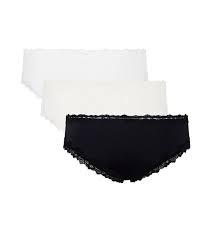 Auch unser sortiment im bereich unterhosen wird dich mit sportlichen slips, verführerischen strings und verspielten panties mit sicherheit begeistern. Bunte Brazilian Slips 3er Pack New Look