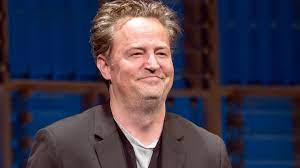 Matthew perry shared the news of his breakup from molly hurwitz on tuesday. Matthew Perry Was Ist Bloss Aus Dem Friends Star Geworden Gala De