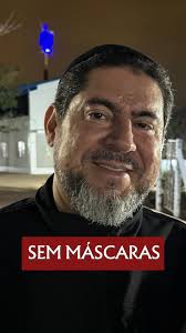 Muitas pessoas entram na nossa vida como se fosse uma festa de máscaras.  🎭, Mas não se envergonhe por ter sido verdadeiro. O que realmente importa  é o que está dentro de você. ✨, 👉 Comente: Minha paz ...