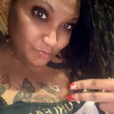 Barbara Becton's Instagram, Twitter & Facebook