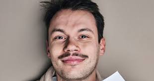 Leon Ring: So baust du den perfekten Papierflieger