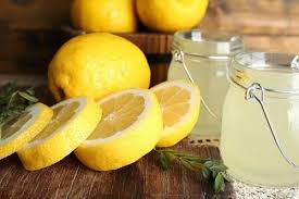 Cuba bayangkan, anda sedang demam panas, ditambah lagi dengan duduk di dalam bilik yang panas. Petua Hilangkan Demam Panas Dewasa Betul Ke Air Perahan Lemon Boleh Turunkan Suhu Anak Demam Nurraysa Anda Mengalami Demam Atau Panas Tinggi Tigalapan