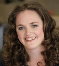 Kat Mills's Instagram, Twitter & Facebook