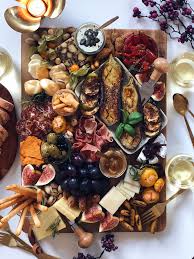 Im video könnt ihr mir beim legen, anrichten und dekorieren der platte von anfang. Das Perfekte Cheeseboard Marry Kotter