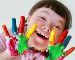 Los niños y niñas con síndrome de down que reciben una escolarización compartida o que acuden a un centro ordinario tendrán beneficios educativos significativos, ya que podrán contar con una asistencia adicional de apoyo al aprendizaje. En El Dia Mundial Del Sindrome De Down La Onu Invita A No Dejar Nadie Atras Opinion Salud
