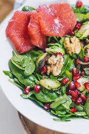 Winter Salat Mit Walnussen Grapefruit Und Granatapfelkernen Rezept Vegane Rezepte Gesund Lebensmittel Essen Salat Mit