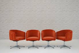 A Set Of Four Vintage Retro Swivel Dining Chairs White Elephant Trading Company Chair Swivel Dining Chairs White Dining Chairs