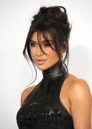 Kim Kardashian's new 'waterfall fringe' is shaggy-turned-chic