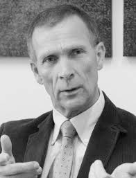 DAS STREBEN NACH MACHT UND EINFLUSS ENTLANG DER DONAU UND AUF DEM BALKAN  SEEKING INFLUENCE AND POWER ALONG THE DANUBE AND ACRO