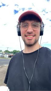 Hello! I'm 24 and an Australian citizen living in Cairns. I have experience  as a barista