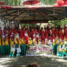 Alas prambon kabupaten sidoarjo, jawa timur jika anda sedang mencari tempat outbound dan perkemahan, alas prambon dapat menjadi alternatif pilihan anda. Alas Prambon Tujuan Wisata