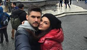 Tolgahan sayışman, oğlu 'güneş' için ringlere dönmek isteyen 'kafkas' lakaplı eski şampiyon boksör 'fırat bölükbaşı'nı oynayacak. Tolgahan Sayisman In Oglu Dunya Geldi Esime Madalya Takmak Istiyorum Magazin Haberleri