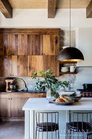 tahoe treehouse alice lane interior design photo by lindsay salazar meubles en bois fonce mobilier de salon contemporain mobilier de salon