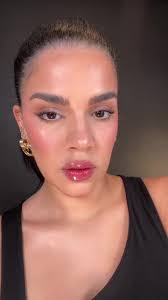 Catherine Abreu Covergirl