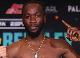 Denzel Bentley And Danny Dignum Make Weight