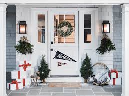 Christmas wall art decoration ideas. Holiday Door Decor And Porch Decorating Ideas From Etsy