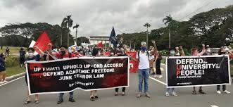 In 1989, up president jose nemenzo and then secretary of the national defense, fidel ramos forged an agreement limiting the capacity and presence of (pia infocomm/pnp pio). 690lf53cvjncwm