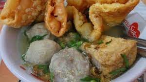 Untuk bkso halus dan tahu bakso perbijinya seharga rp 3000,00. 5 Tempat Berburu Bakso Paling Favorit Di Malang Bakso Bakar Pak Man Tak Boleh Dilewatkan Tribunnews Com Mobile