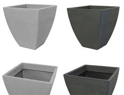 Welches material soll der pflanztopf haben? Pflanzkubel Rillentopf Quadratisch Aus Kunststoff Onlineshop Von Fuchs Seit 1895