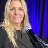 Judy Hobson's Instagram, Twitter & Facebook