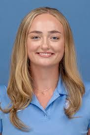 Isabelle Knapp's Instagram, Twitter & Facebook