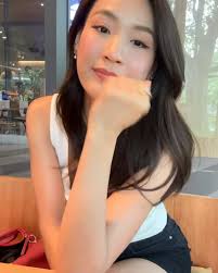 i literally try so hard to be cute and no one even cares 😢