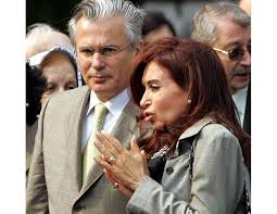 Baltasar garzón no asume la defensa de snowden. Baltasar Garzon Es El Nuevo Amor De Kirchner