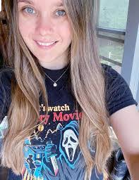 Mindy Boswell's Instagram, Twitter & Facebook