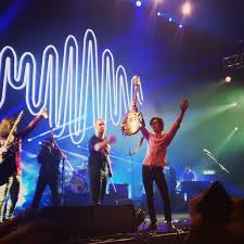 It will be released on 9 september. Arctic Monkeys Am Era End Levitar